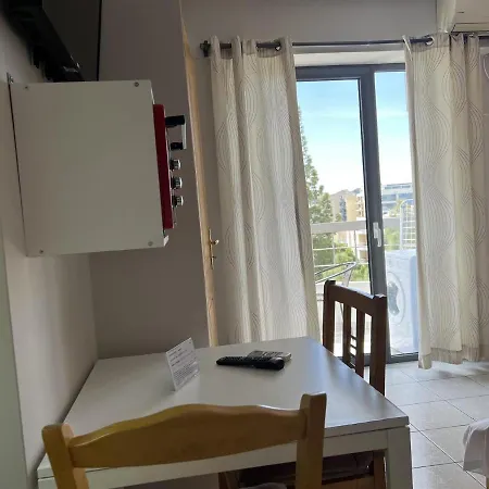 4ου ορόφου στο χαλάνδρι 18 * Athens